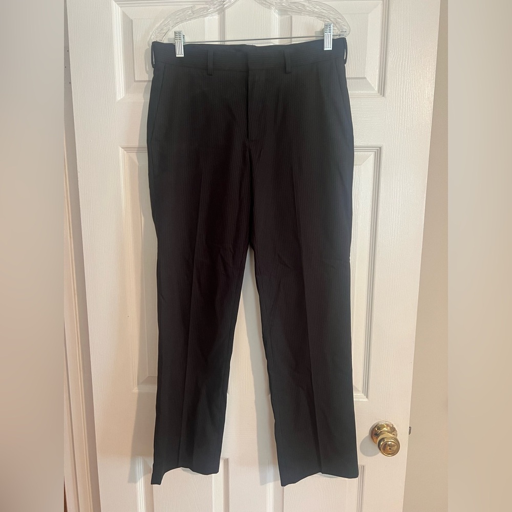 Van Heusen Studio black and white stripped men’s dress pants size 32/30